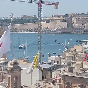 Apartman Tower, Birgu